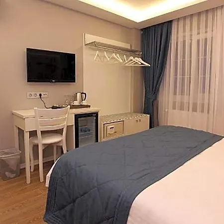 Hotel Taksim Santa Lucia